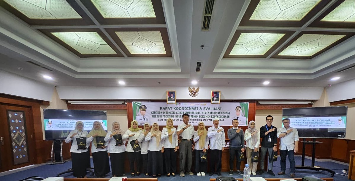Rapat Koordinasi dan Evaluasi Gerakan Indonesia Sadar Administrasi Kependudukan (GISA) Melalui Program PANUTAN (Pelayanan Adminduk setelah melahirkan).