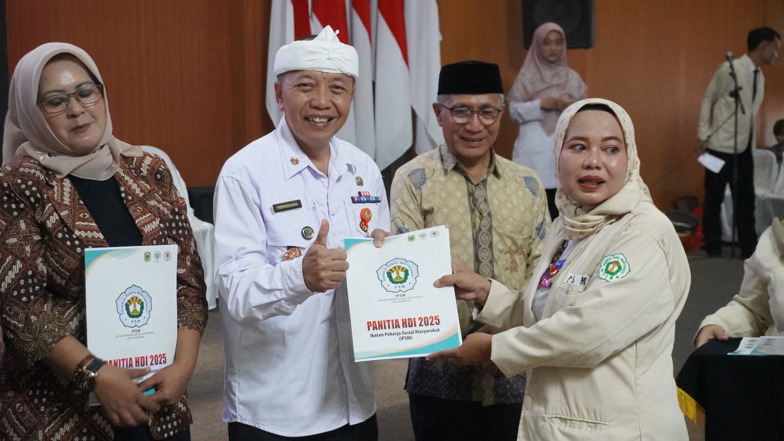 Hari Disabilitas Internasional: Dukcapil Kuningan Torehkan Prestasi Membanggakan